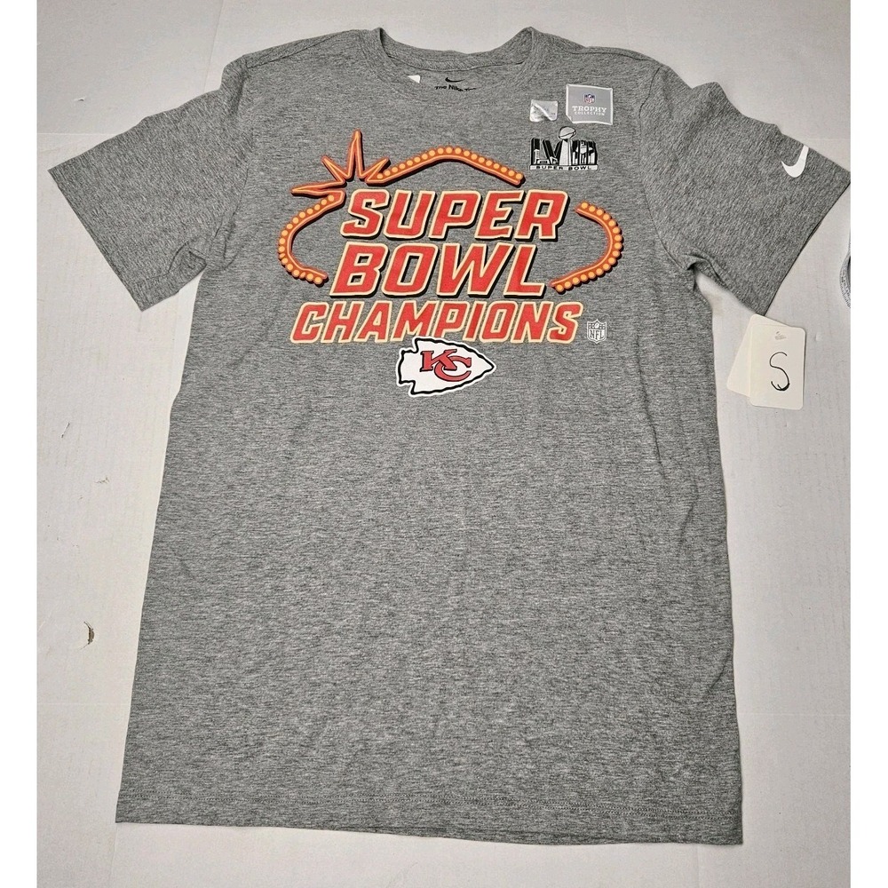Nike Super Bowl 58 Kansas City Chiefs Trophy Collection Champions TShirt Size Sm
